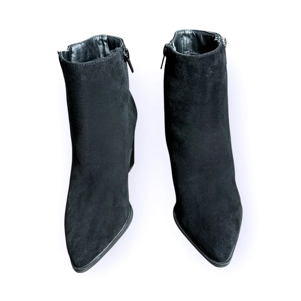 Forever 21 Black Suede Pointed Toe Ankle Booties Block Heel Zipper Detail Size 6